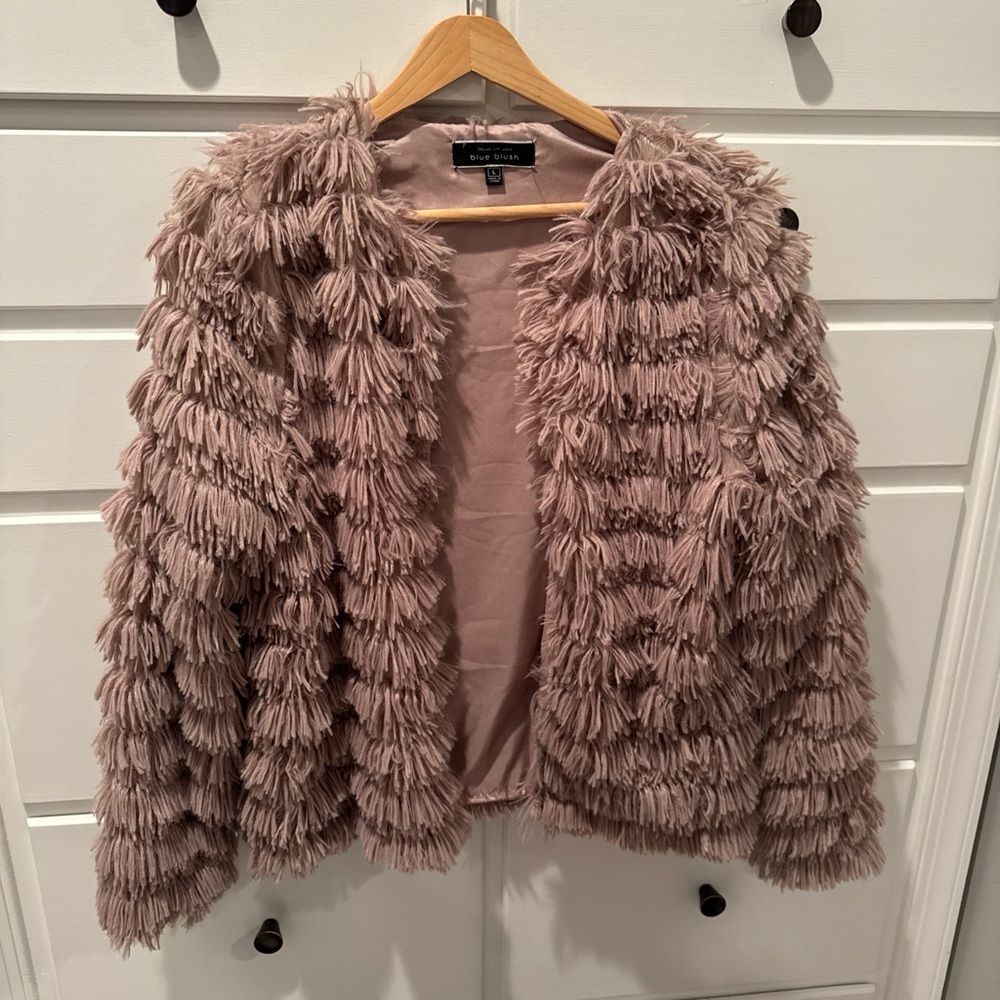 Dusty rose faux fur cropped jacket